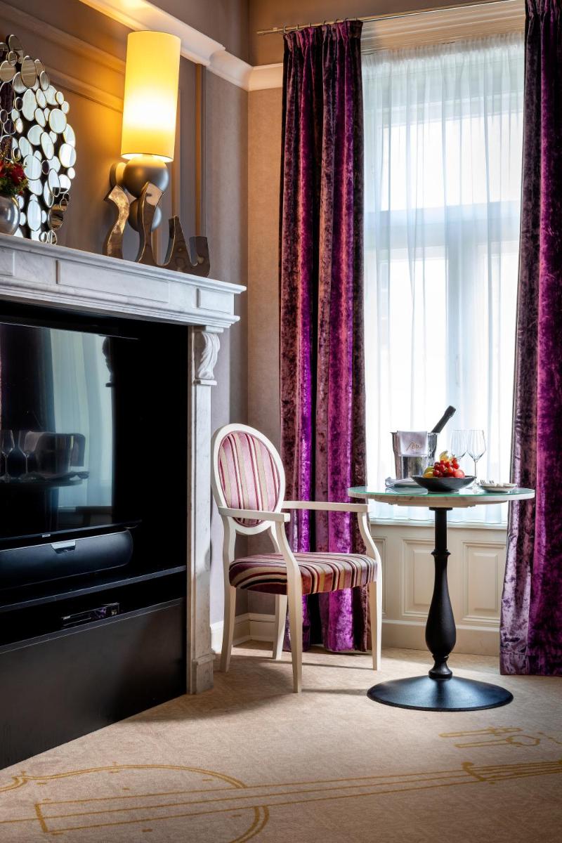 Aria Hotel Budapest by Library Hotel Collection