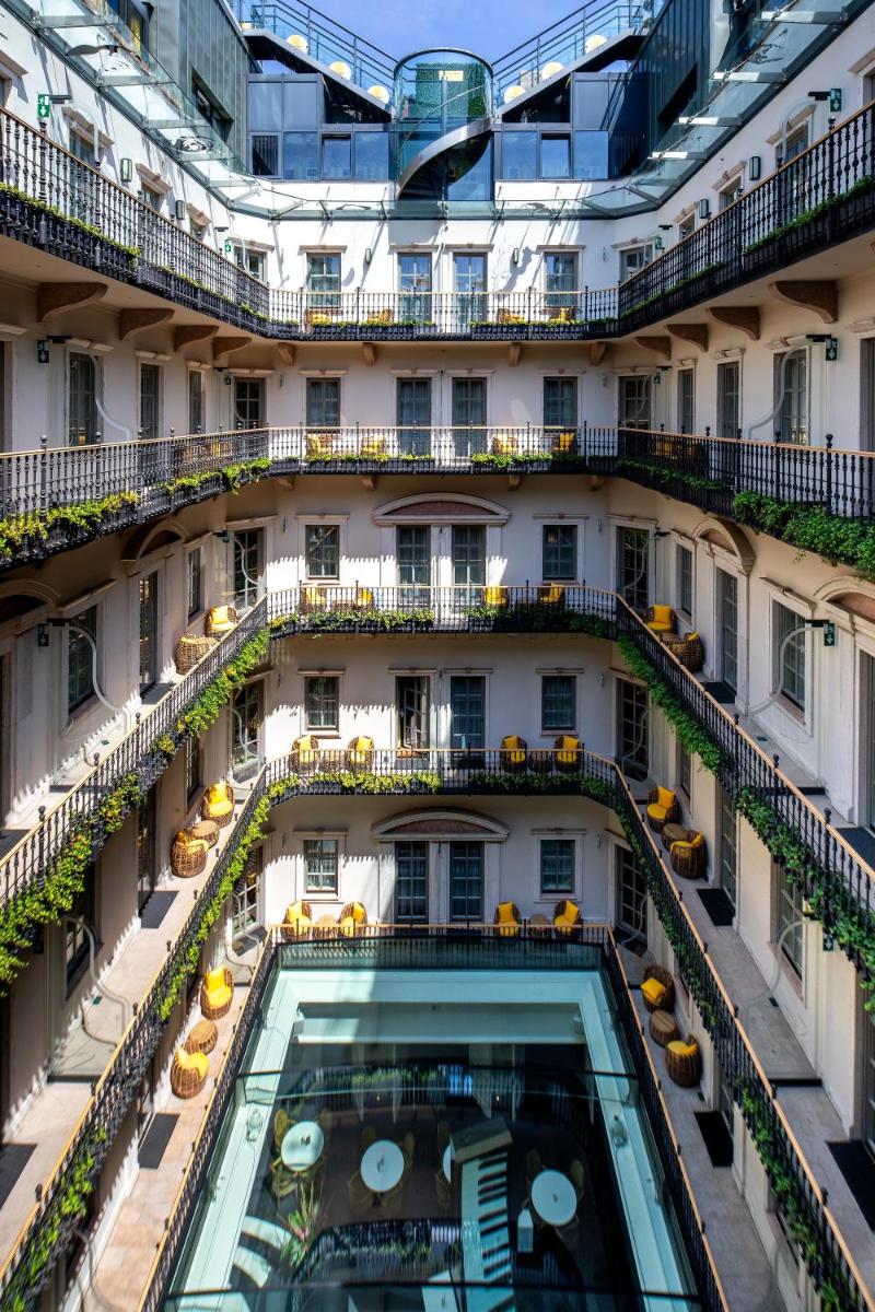 Aria Hotel Budapest by Library Hotel Collection