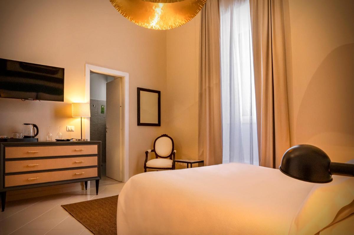 Aria Rooms and Terrace
