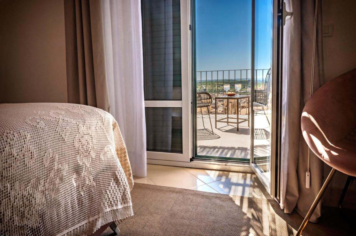 Aria Rooms and Terrace