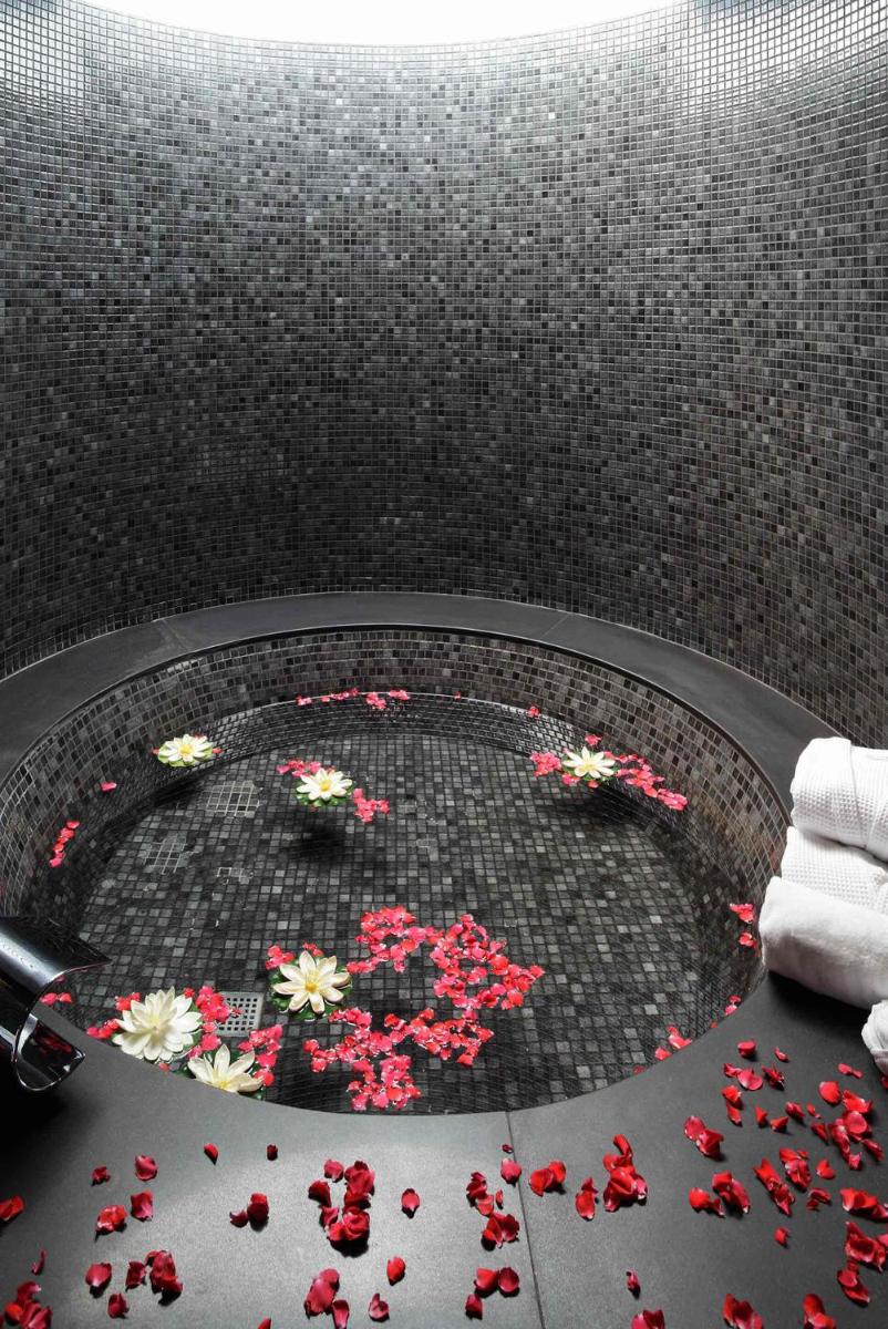 Asia Gardens Hotel & Thai Spa, a Royal Hideaway Hotel