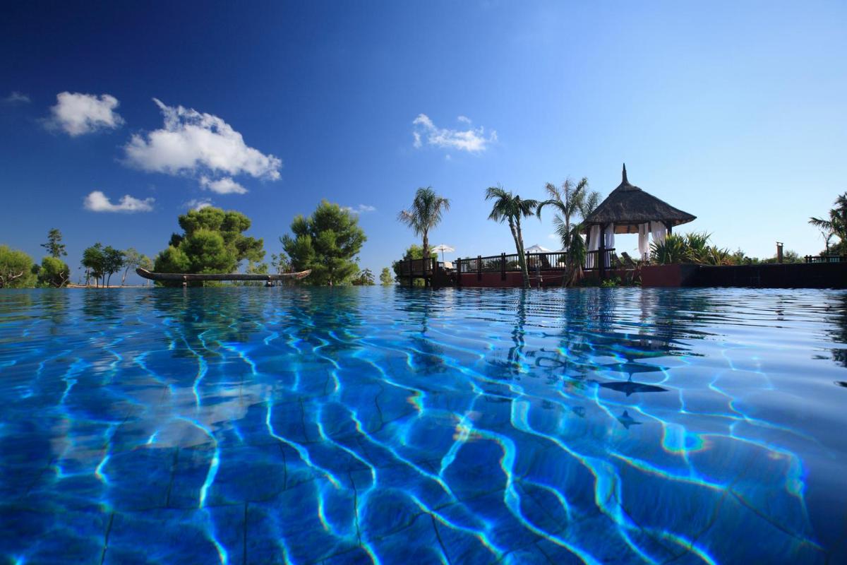 Asia Gardens Hotel & Thai Spa, a Royal Hideaway Hotel