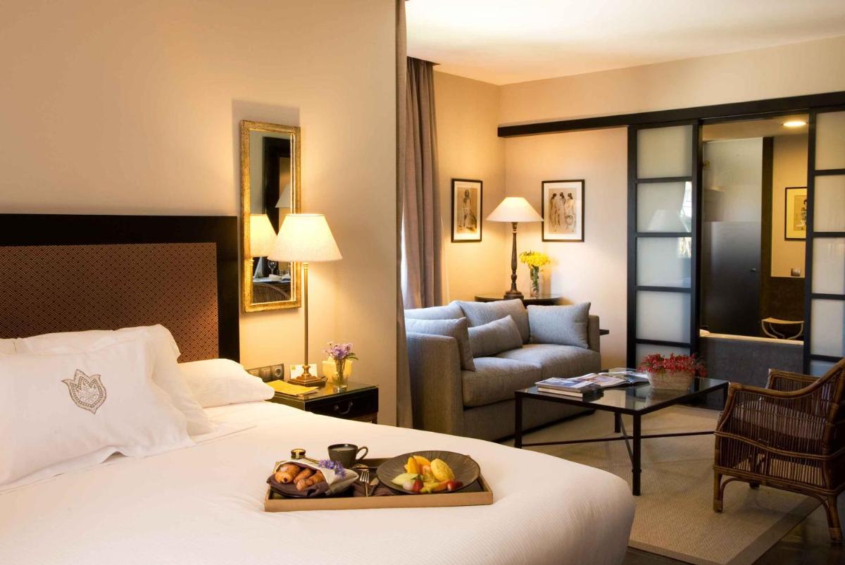 Asia Gardens Hotel & Thai Spa, a Royal Hideaway Hotel