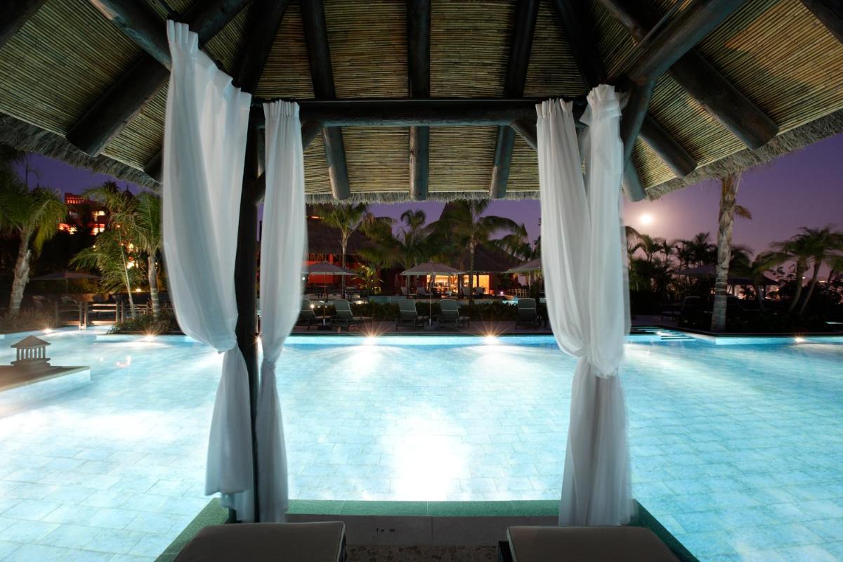 Asia Gardens Hotel & Thai Spa, a Royal Hideaway Hotel