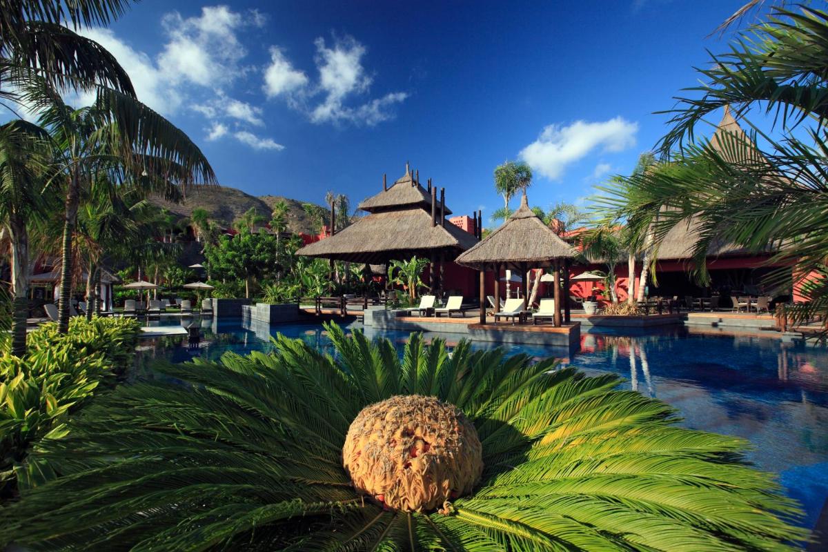 Asia Gardens Hotel & Thai Spa, a Royal Hideaway Hotel