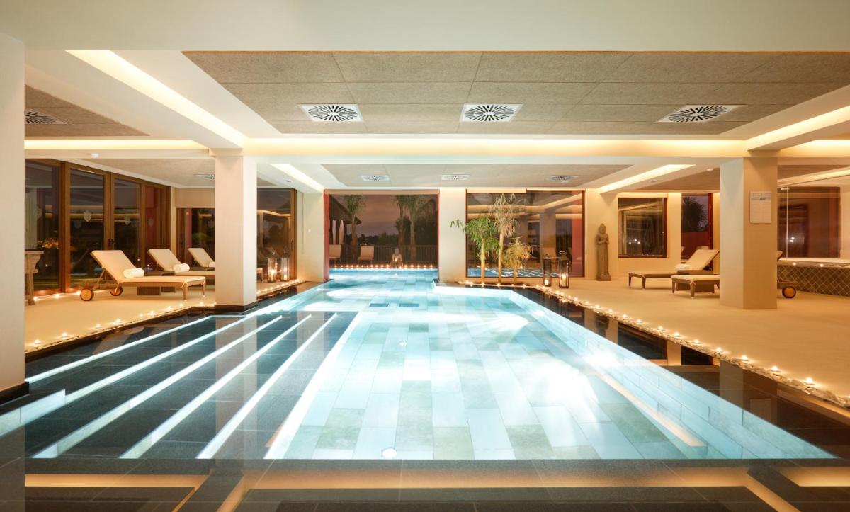 Asia Gardens Hotel & Thai Spa, a Royal Hideaway Hotel