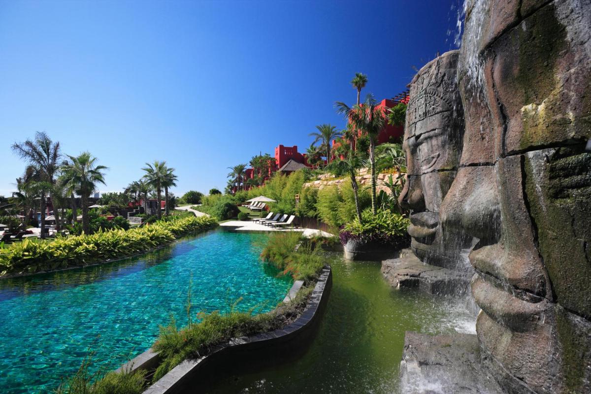 Asia Gardens Hotel & Thai Spa, a Royal Hideaway Hotel