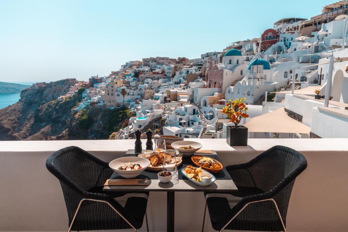 Aspaki by Art Maisons