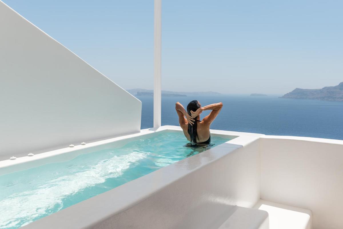 Aspaki by Art Maisons