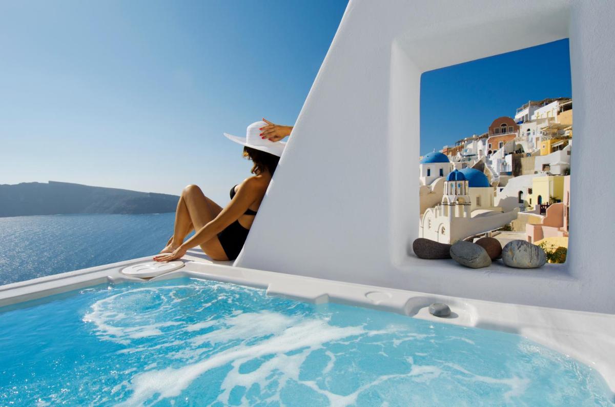 Aspaki by Art Maisons