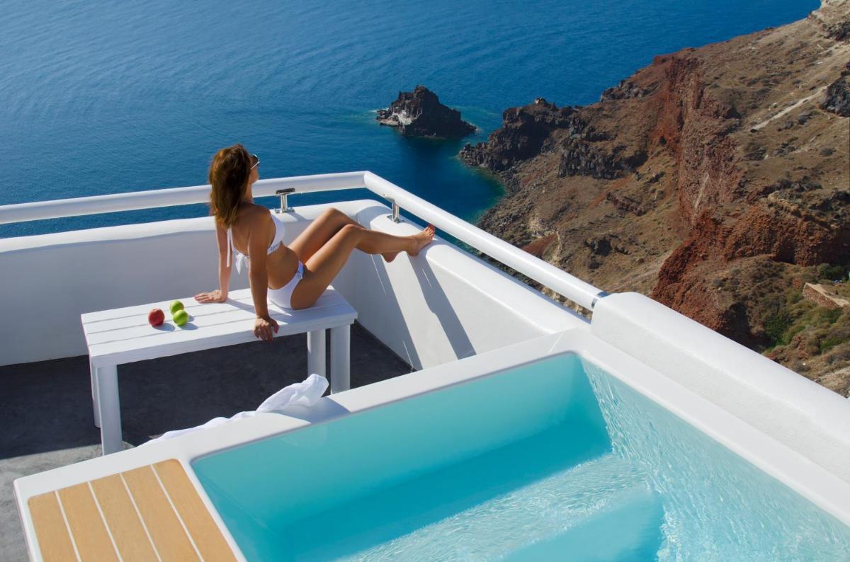 Aspaki by Art Maisons