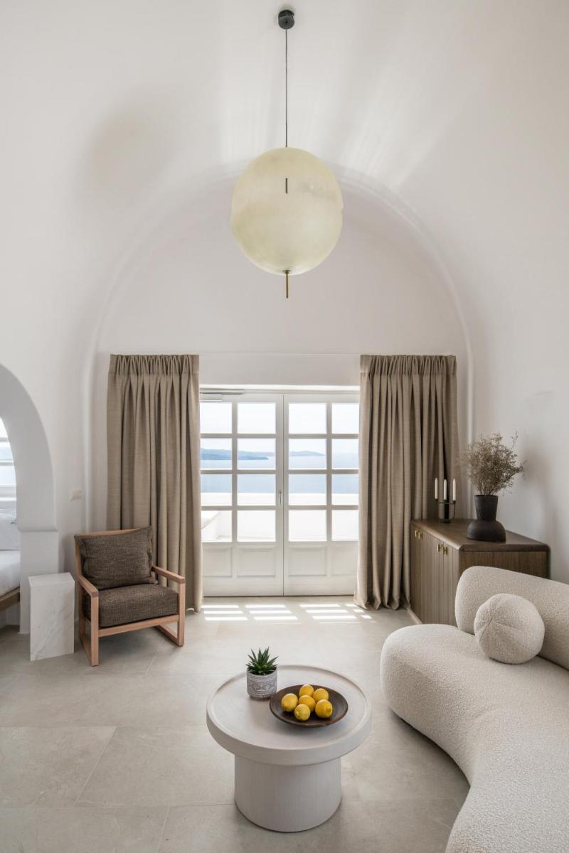 Aspaki by Art Maisons