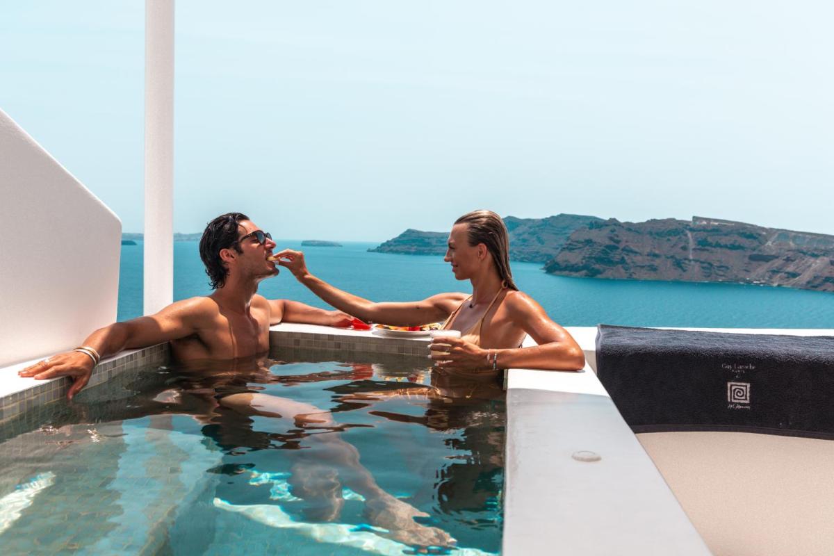 Aspaki by Art Maisons