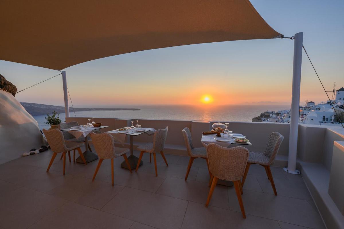 Aspaki by Art Maisons