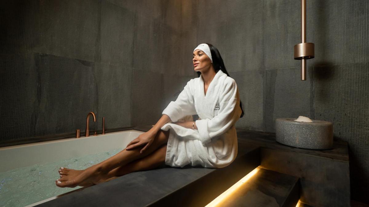 Aspen Chalets by Kempinski Hotel Mall of The Emirates