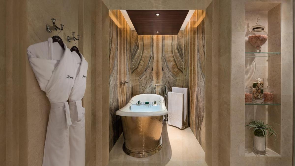 Aspen Chalets by Kempinski Hotel Mall of The Emirates