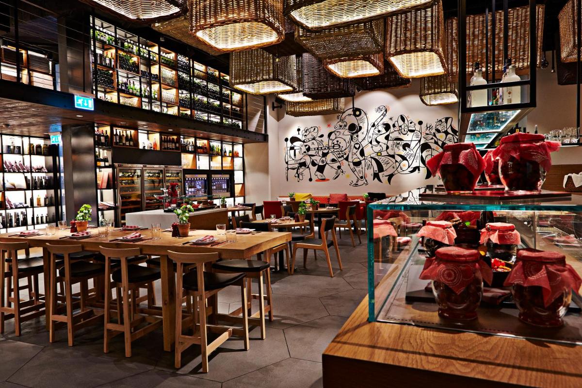 Aspen Chalets by Kempinski Hotel Mall of The Emirates