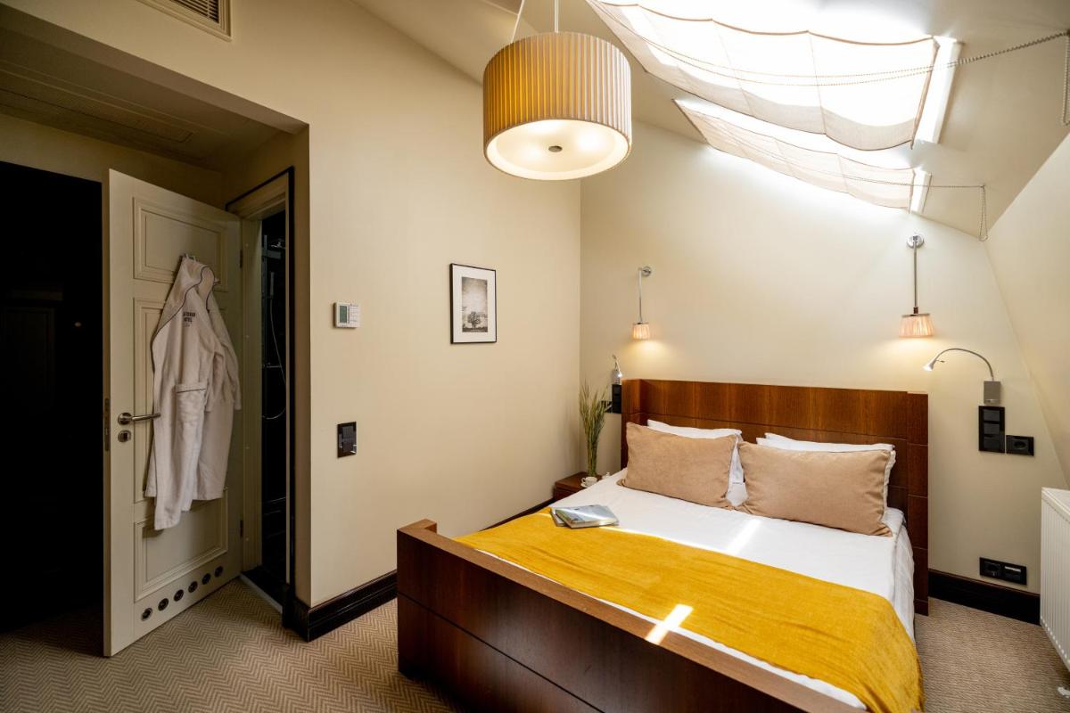 Astoria Hotel