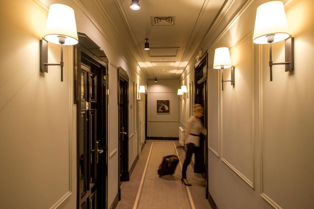 Astoria Hotel