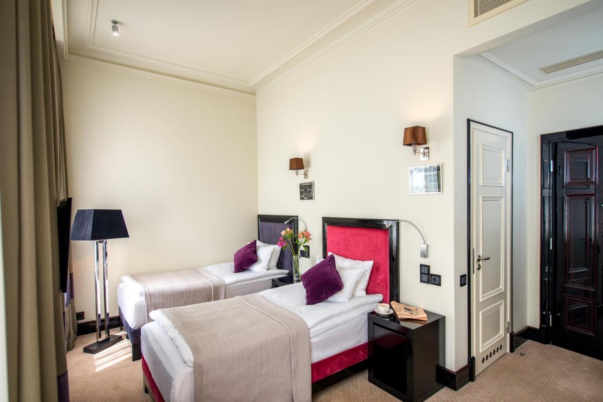 Astoria Hotel