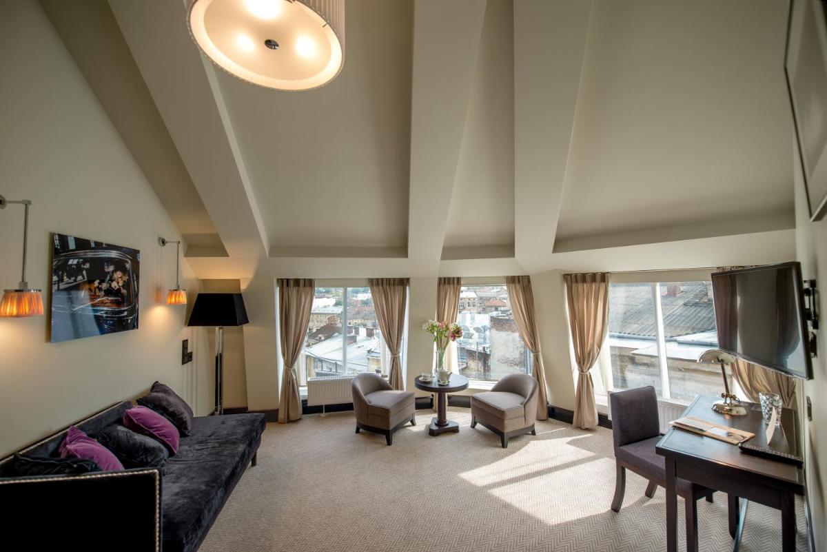 Astoria Hotel
