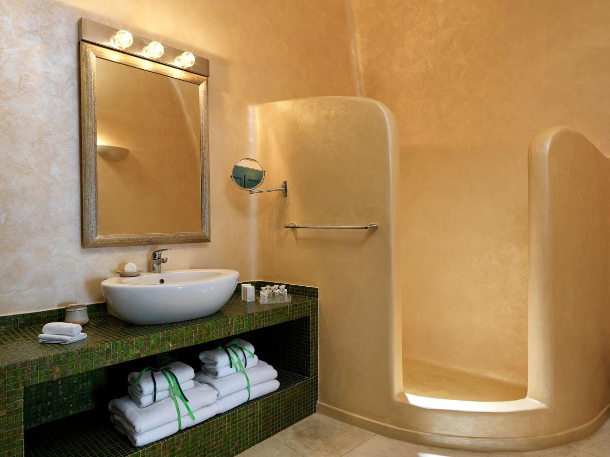 Astra Suites