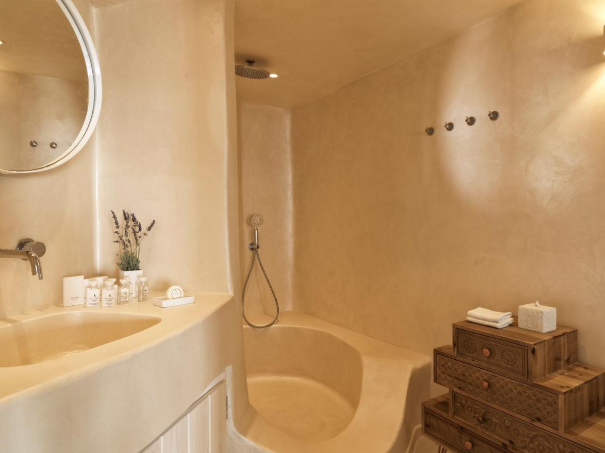 Astra Suites