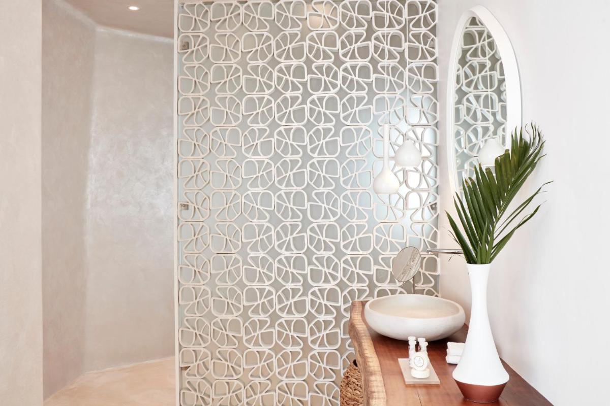 Astra Suites