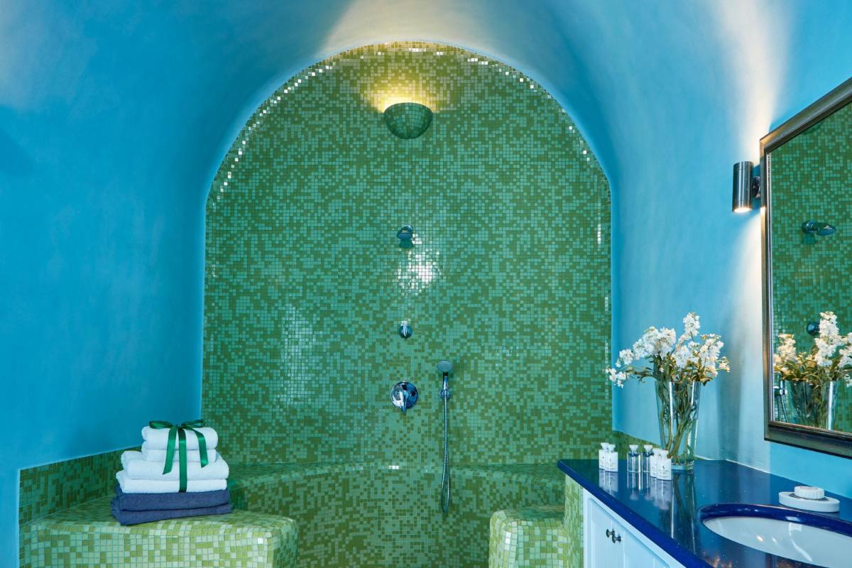 Astra Suites