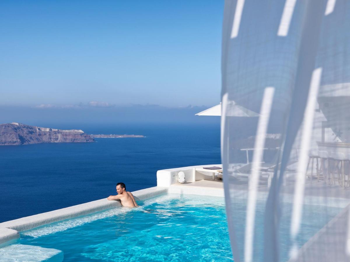 Astra Suites