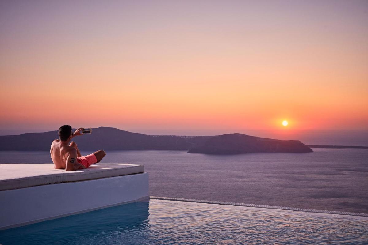 Astra Suites