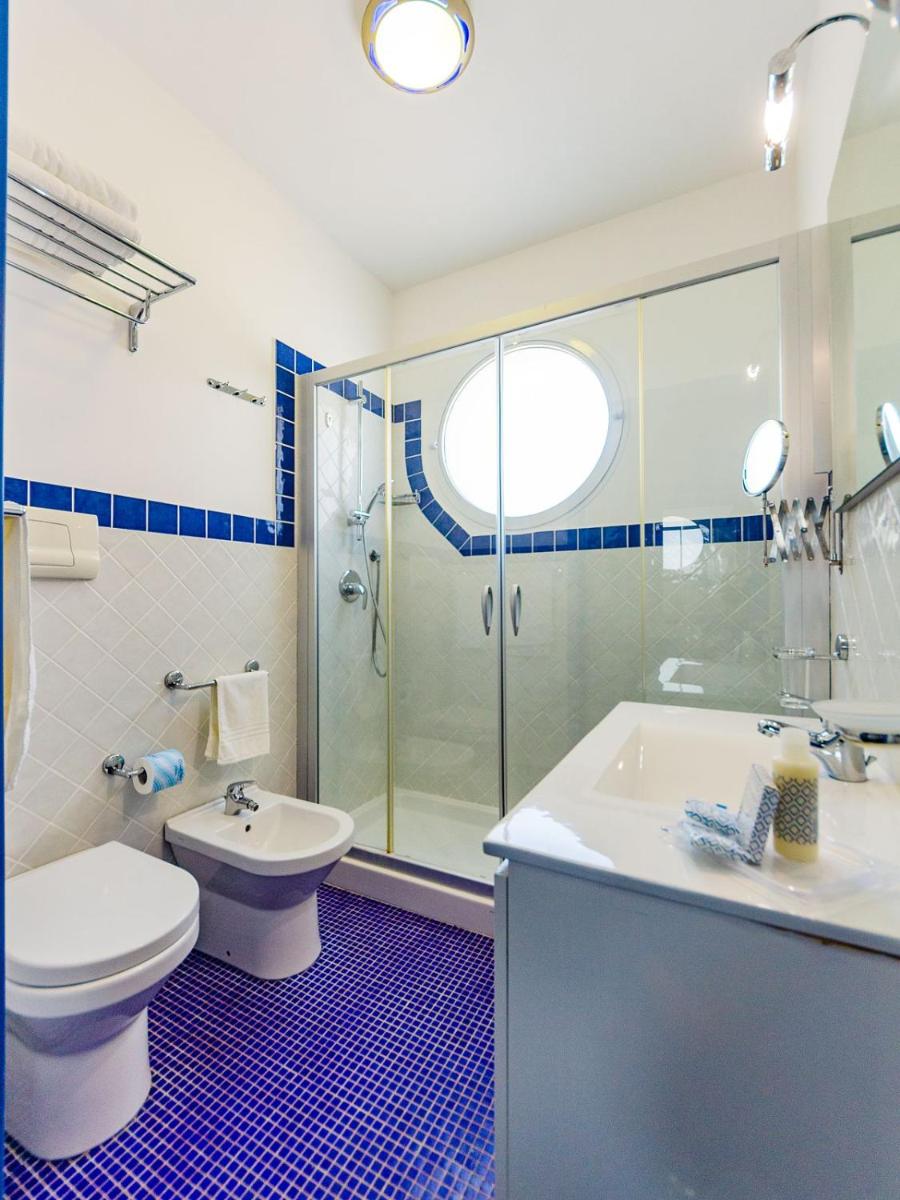 Astro Suite Hotel