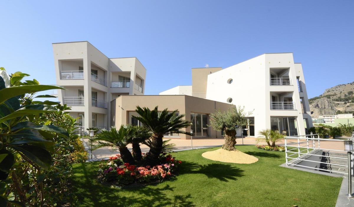 Astro Suite Hotel