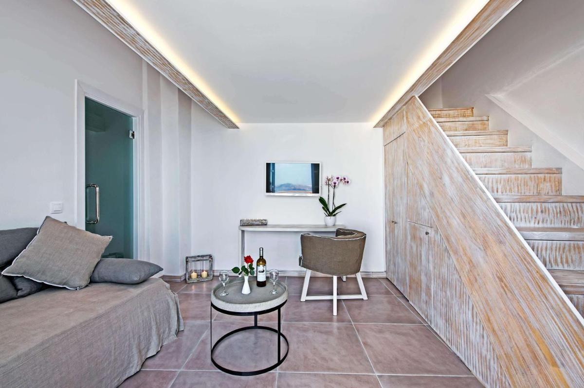 Athina Luxury Suites