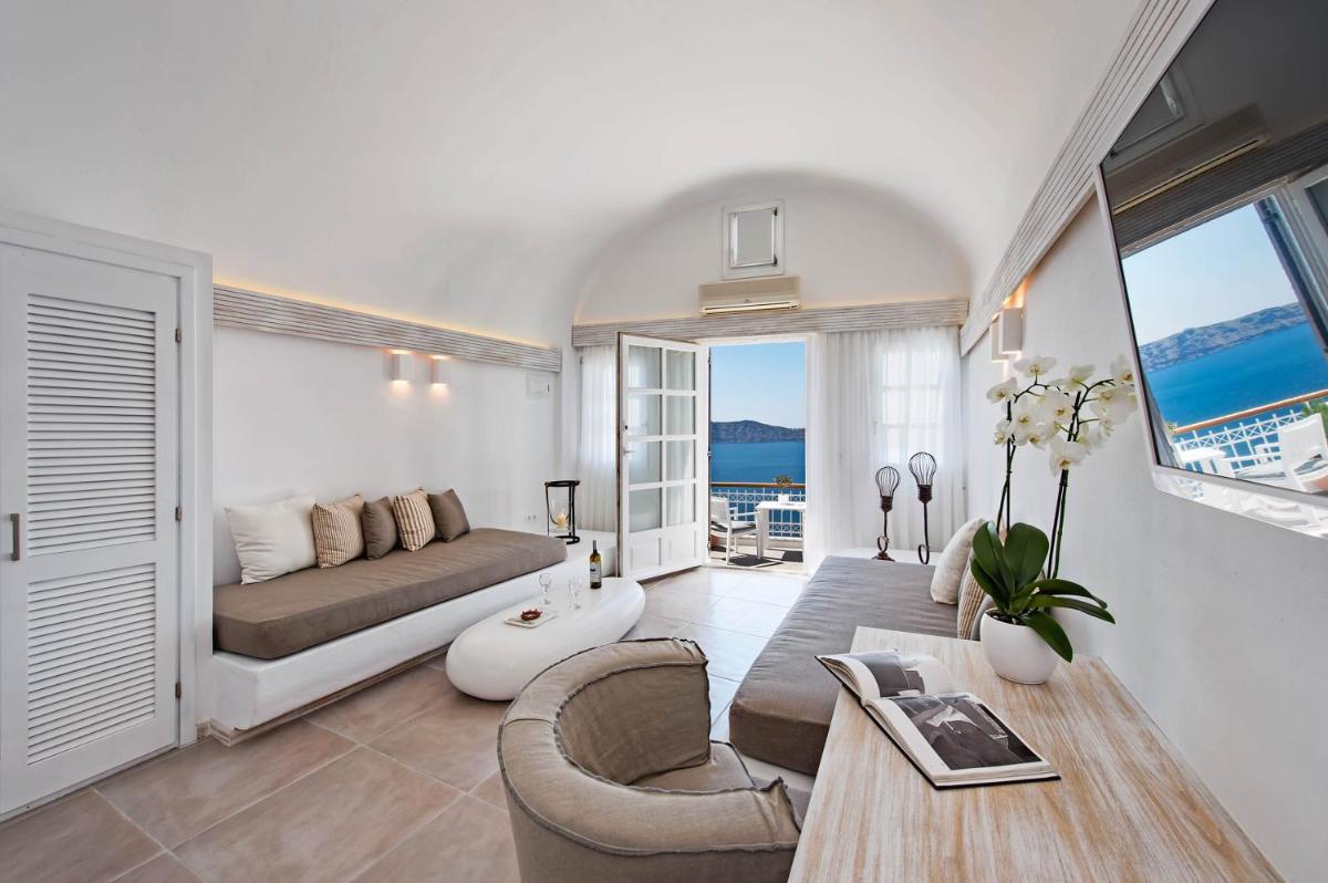 Athina Luxury Suites