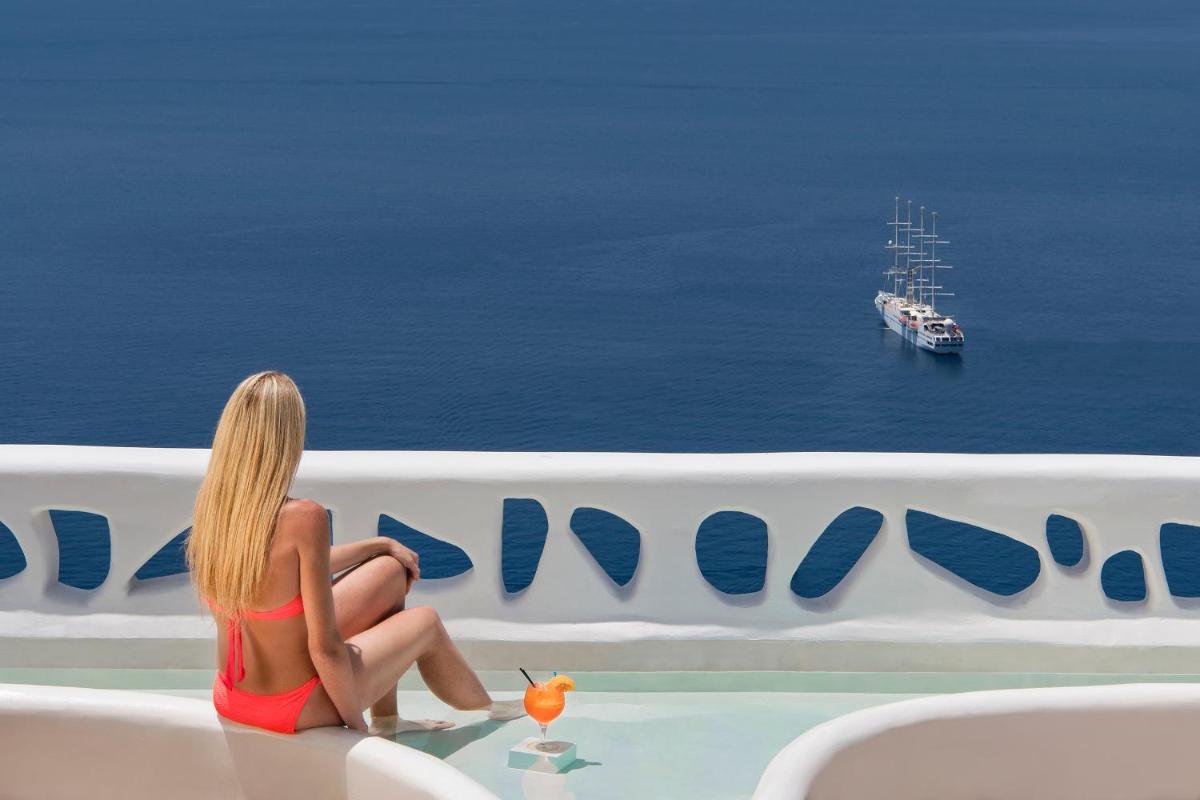 Athina Luxury Suites