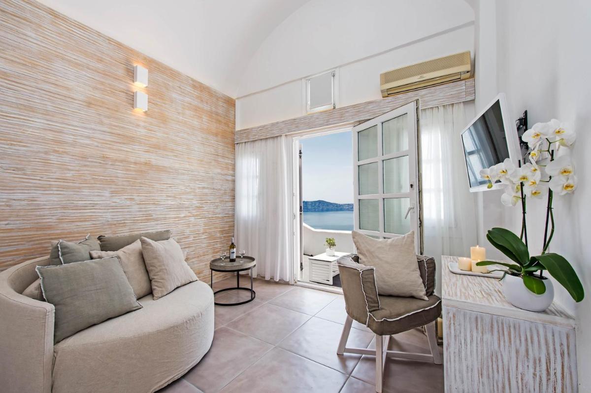 Athina Luxury Suites