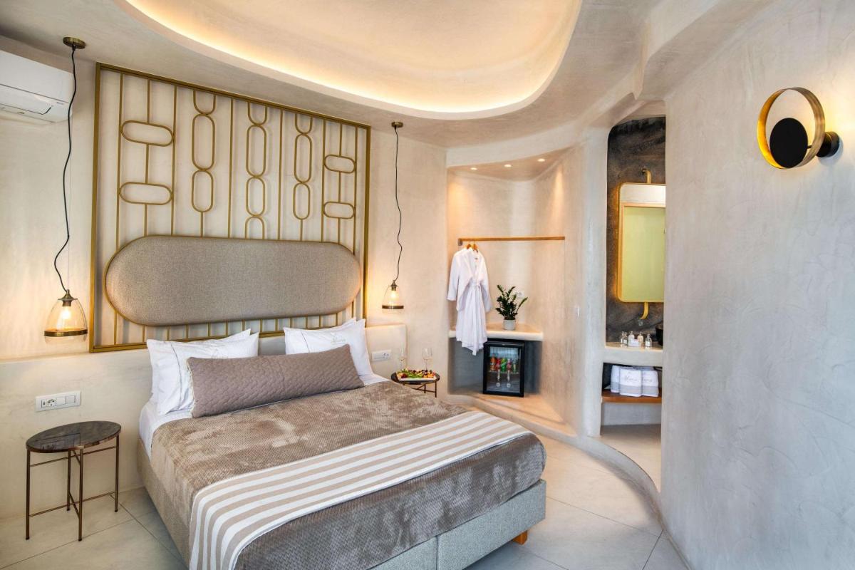 Athina Luxury Suites