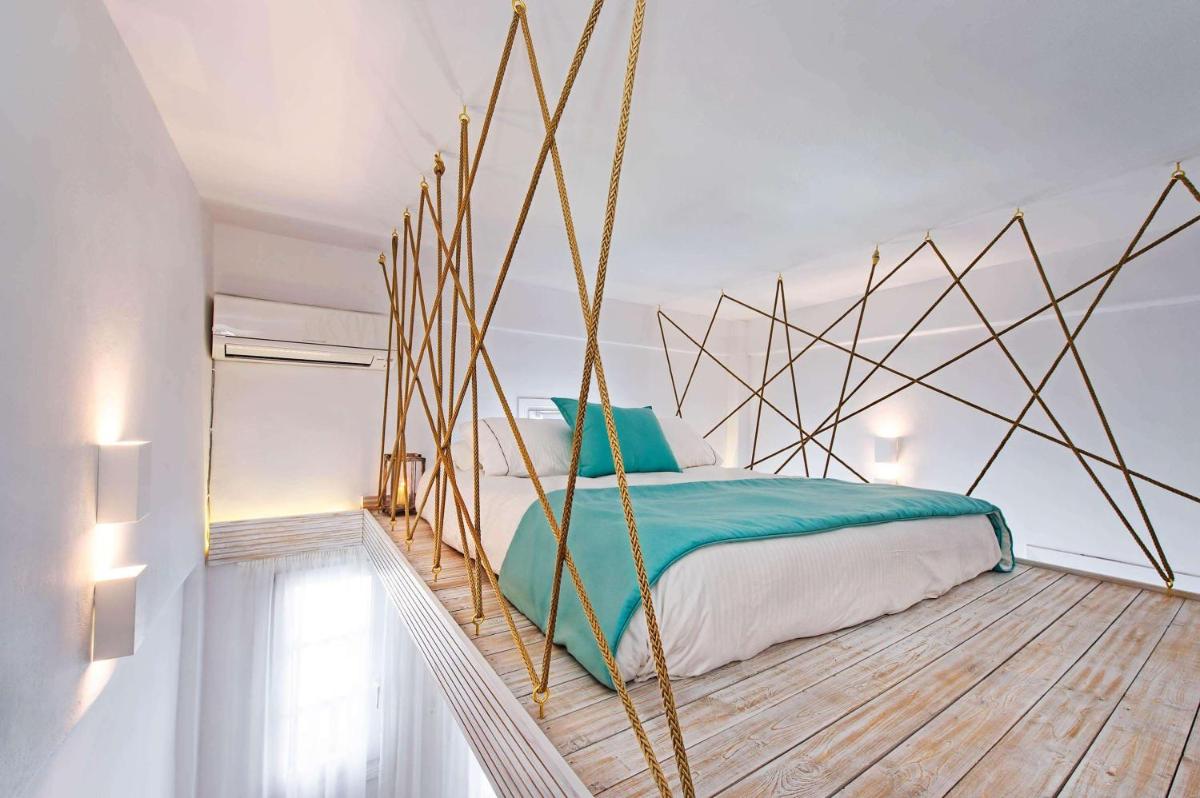 Athina Luxury Suites
