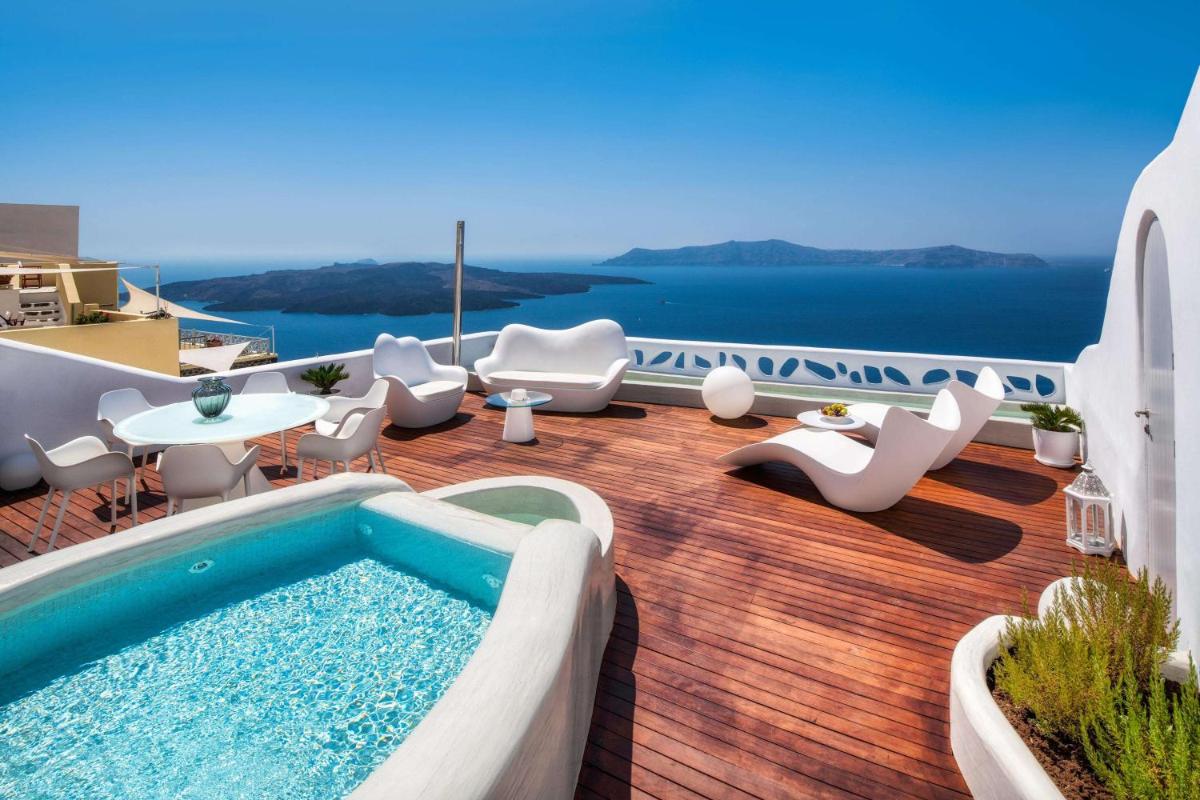 Athina Luxury Suites