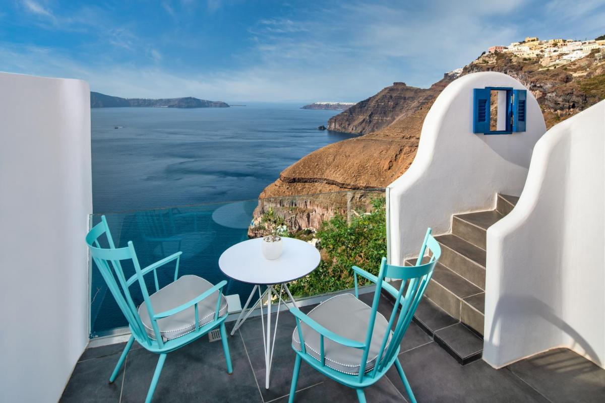 Athina Luxury Suites