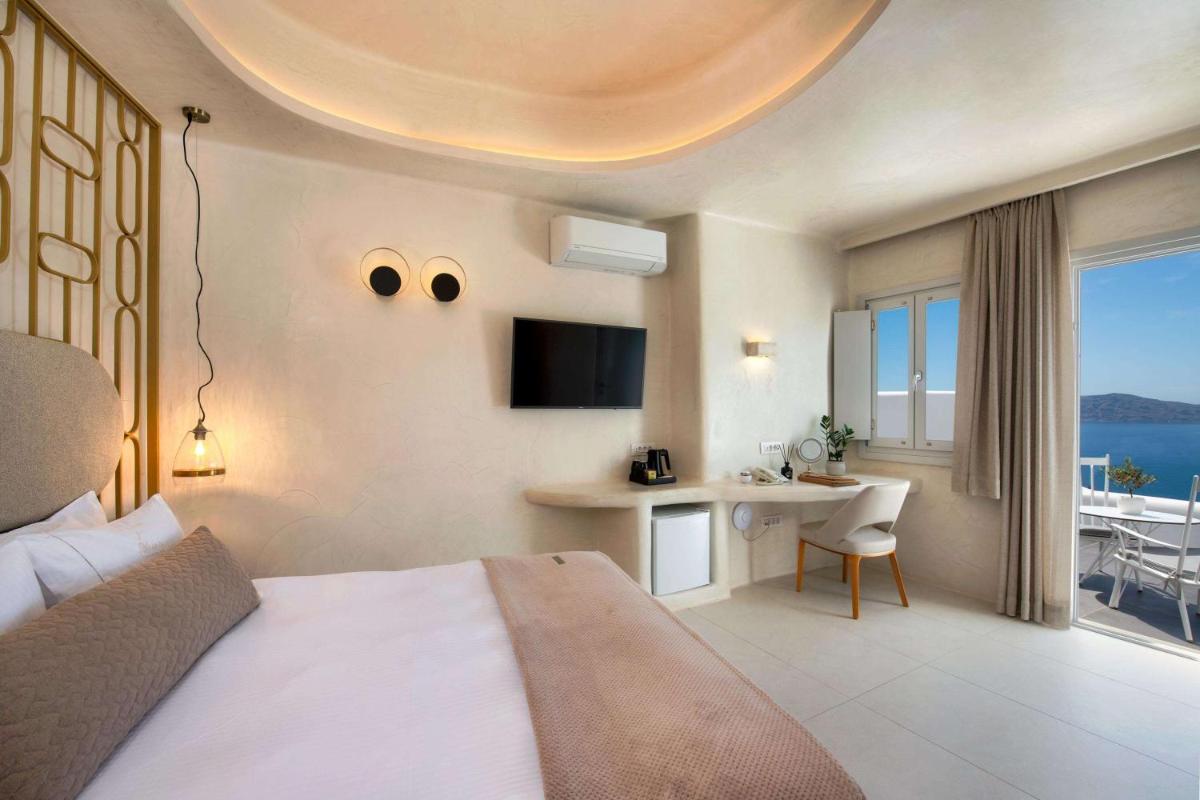 Athina Luxury Suites
