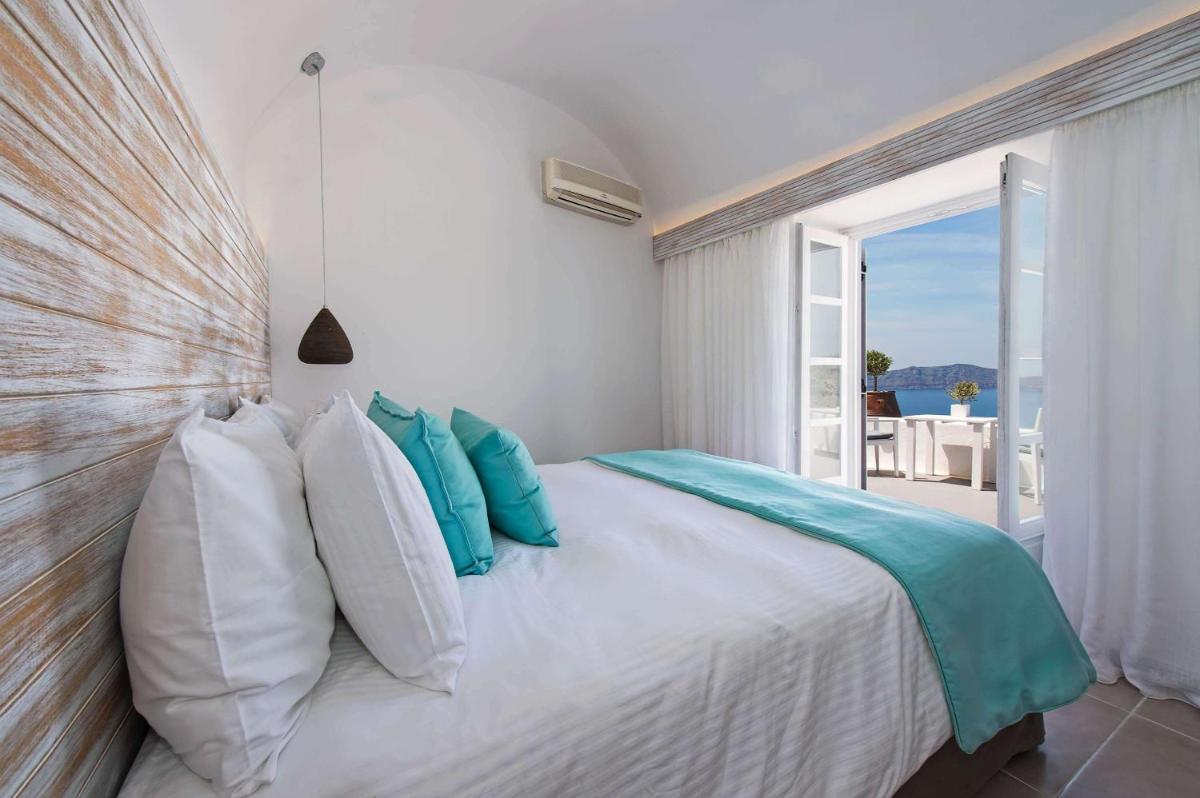 Athina Luxury Suites