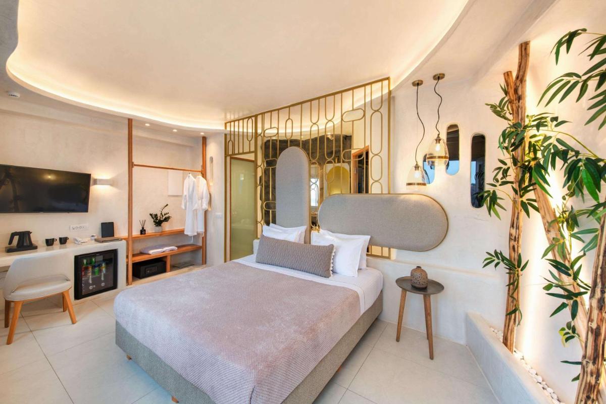 Athina Luxury Suites