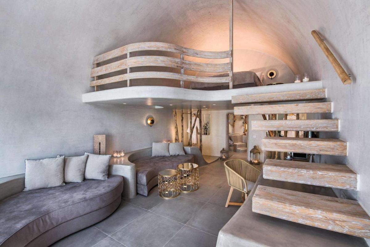 Athina Luxury Suites