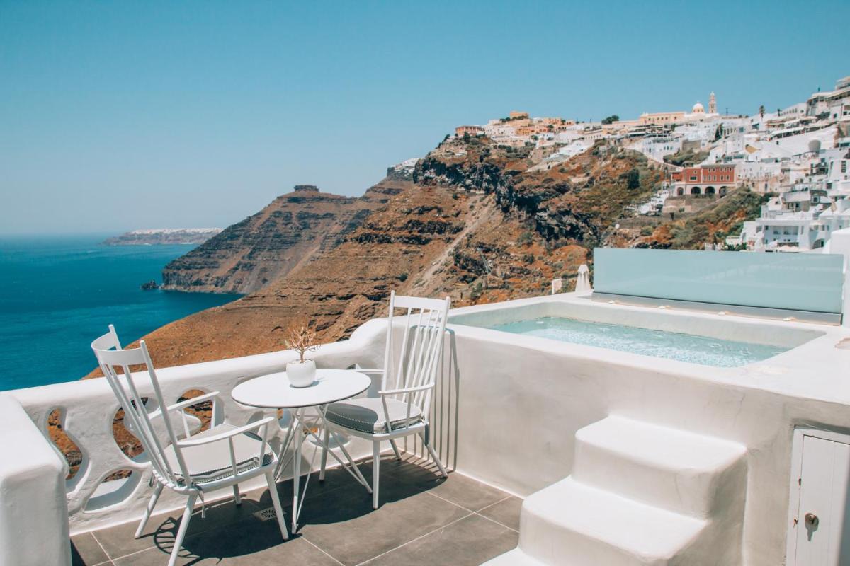 Athina Luxury Suites