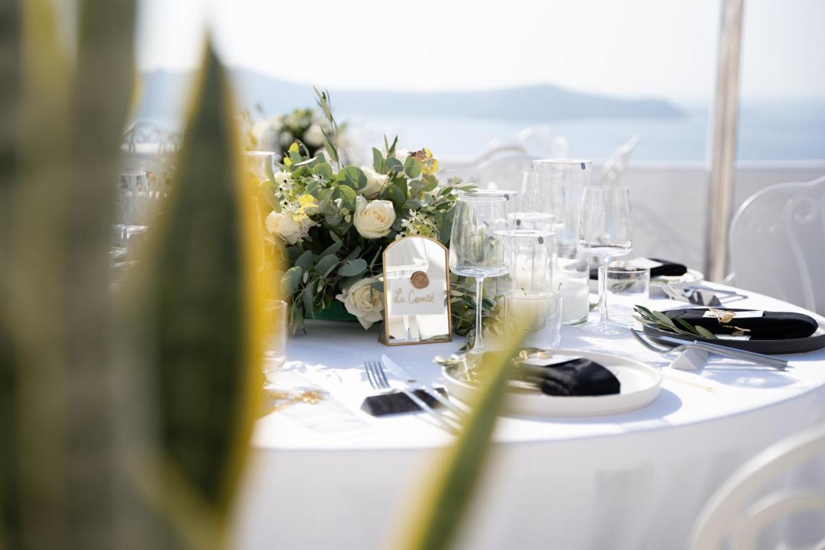 Athina Luxury Suites