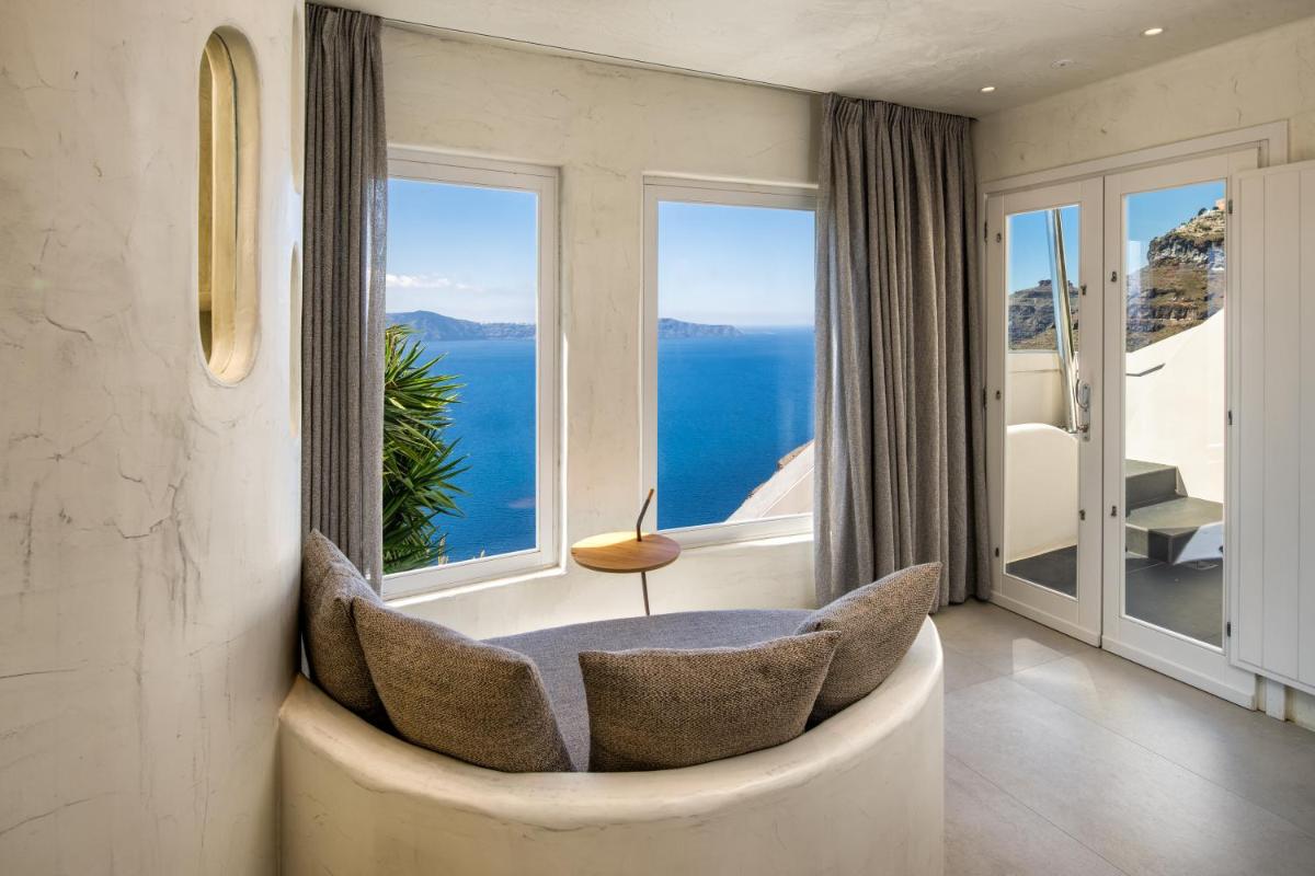 Athina Luxury Suites