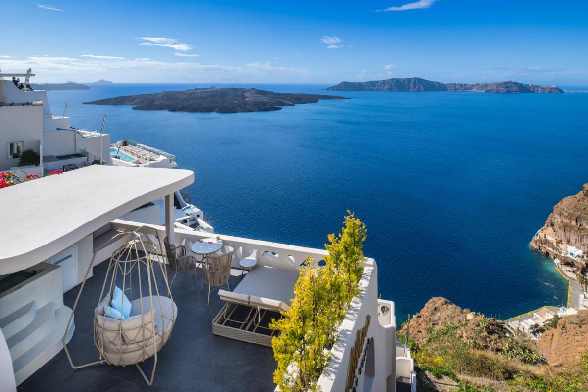 Athina Luxury Suites