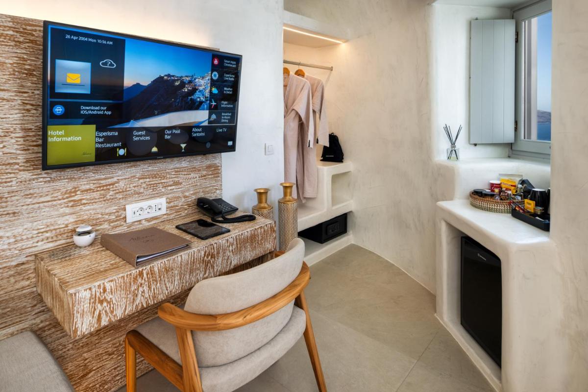 Athina Luxury Suites